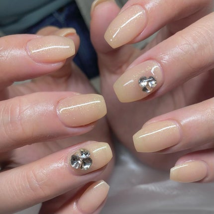 kanna on LIPS 「・・・𝐵𝑒𝒾𝑔𝑒𝓃𝒶𝒾𝓁💍✨透け感があってラメも入ってるかわち..」(1枚目)