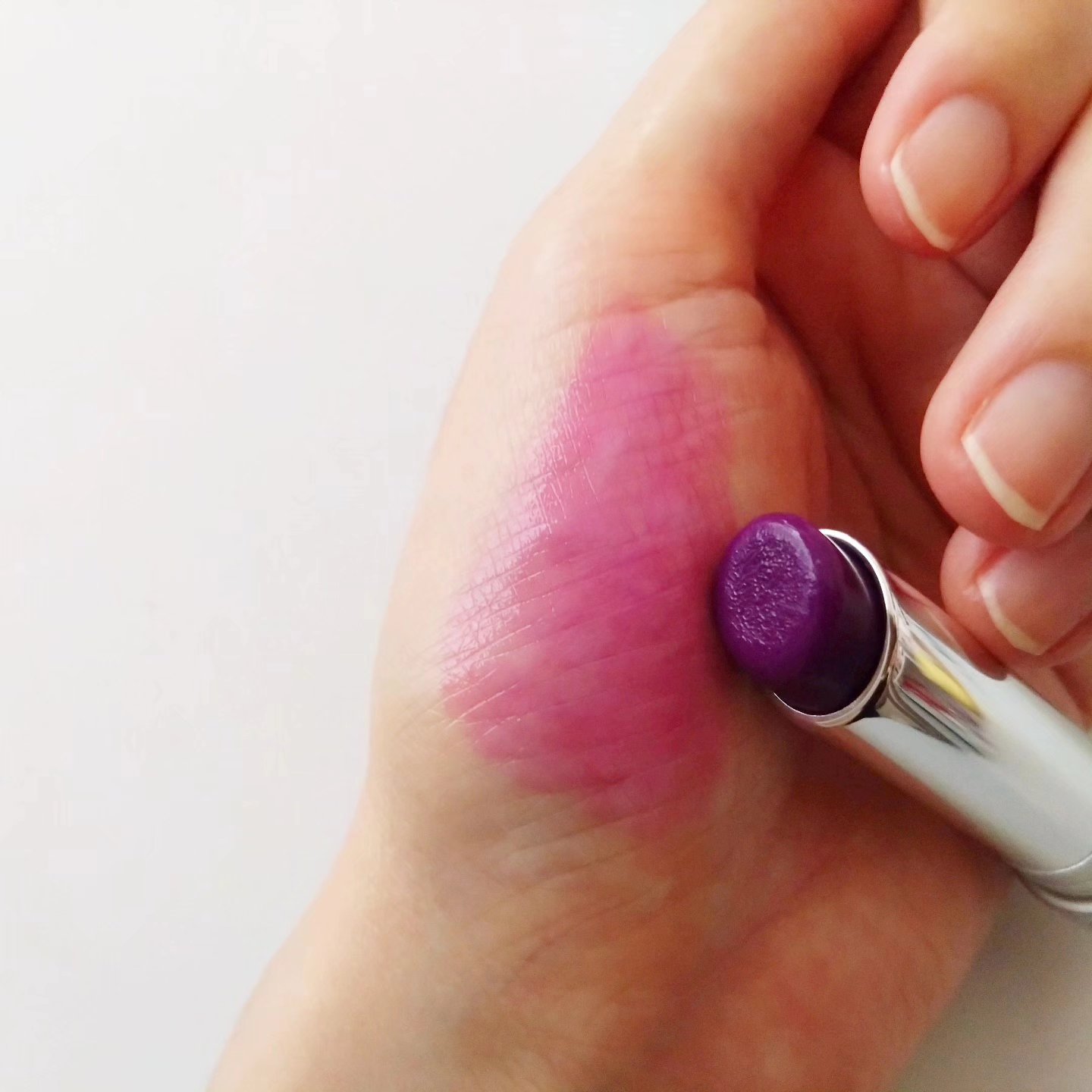 グロー プレイ テンダートーク リップ バーム 462 トリック/M・A・C/リップバームを使ったクチコミ（2枚目）