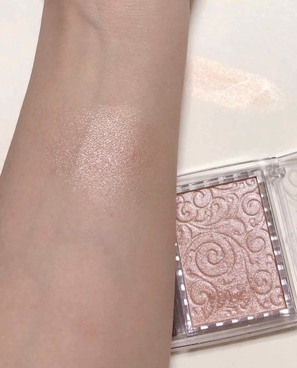 パールグロウハイライト/CEZANNE/パウダーハイライトを使ったクチコミ(3枚目)