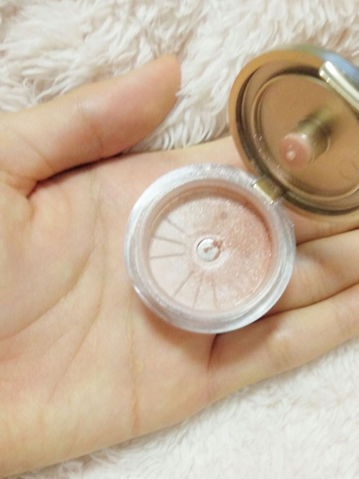 ミネラルピグメント/ONLY MINERALS/単色アイシャドウを使ったクチコミ(2枚目)