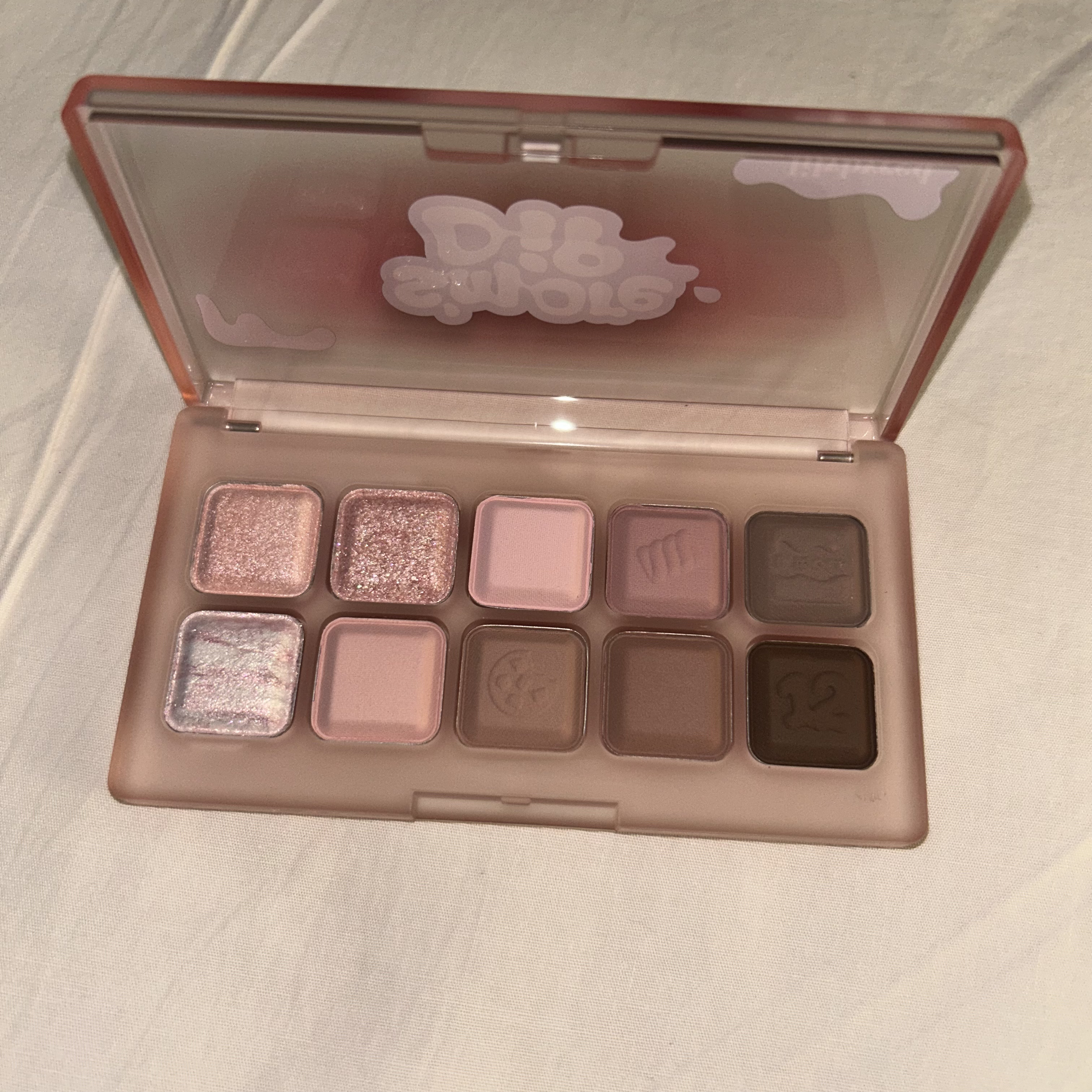 ムードキーボード 12 Strawberry Chip Smore/lilybyred/アイシャドウパレットを使ったクチコミ（2枚目）