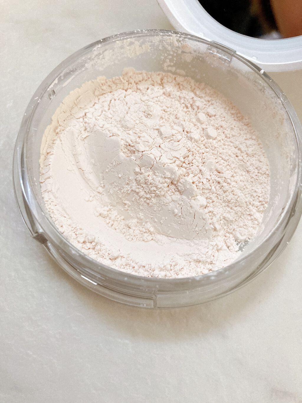 SC プルーフパウダーA/マーシュ・フィールド/ルースパウダーを使ったクチコミ（3枚目）