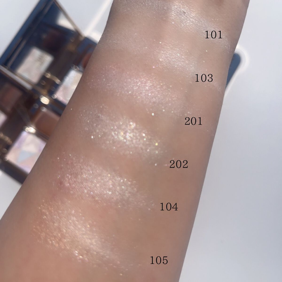 クレ・ド・ポー ボーテ レオスールデクラ/クレ・ド・ポー ボーテ/パウダーハイライトを使ったクチコミ(5枚目)