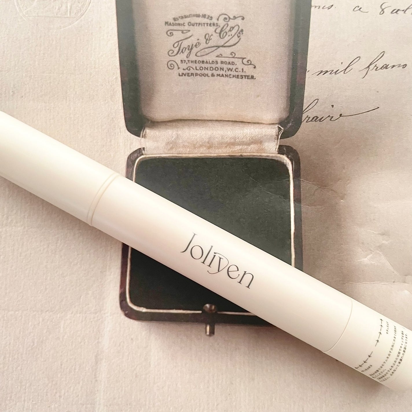 バランシングリップセラム/Joliyen/リップ美容液を使ったクチコミ(5枚目)