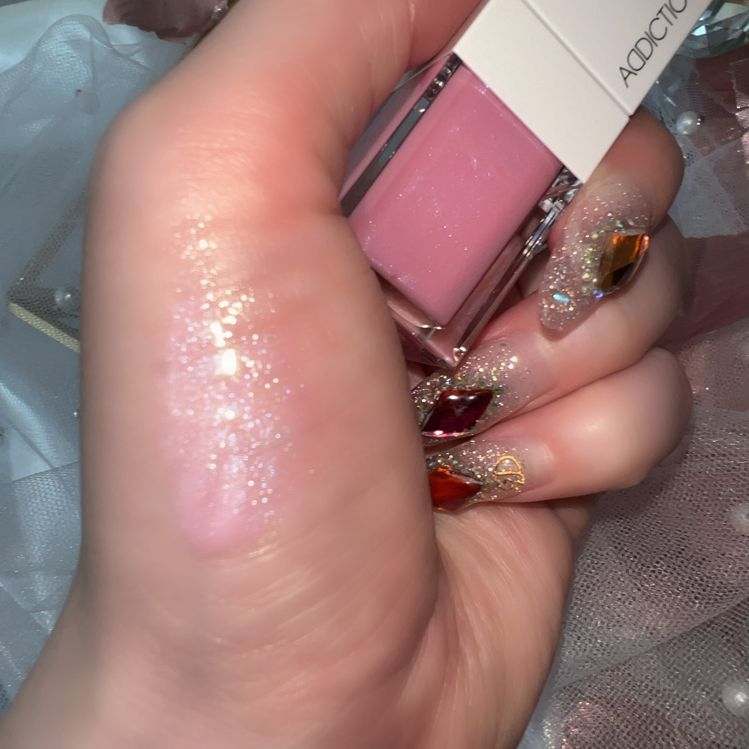 アディクション リップ オイル ティント “アウト オブ ユア シェル”/ADDICTION/リップオイルを使ったクチコミ（2枚目）