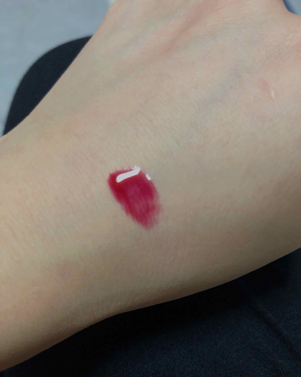 トーン ペタル エッセンス グロス/to/one/リップグロスを使ったクチコミ（2枚目）