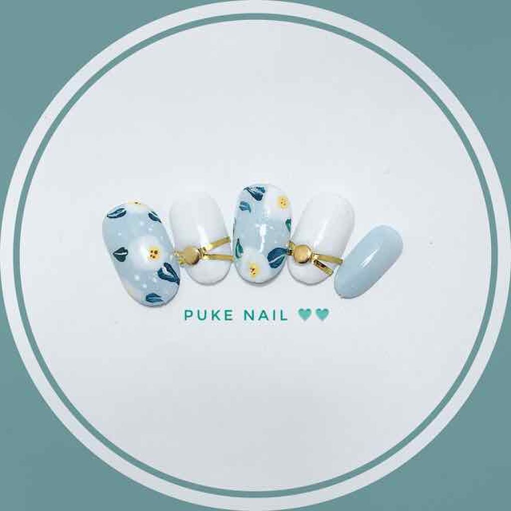 まい on LIPS 「プケネイルのおすすめネイルチップです!#最近のスキンケア#メイ..」(1枚目)