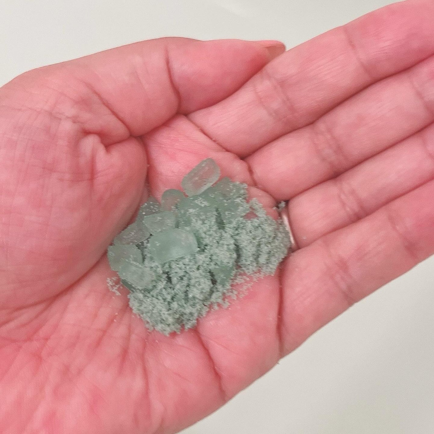 ミネラルバスパウダーオリジナル/イルコルポ/無機塩系入浴剤を使ったクチコミ(3枚目)