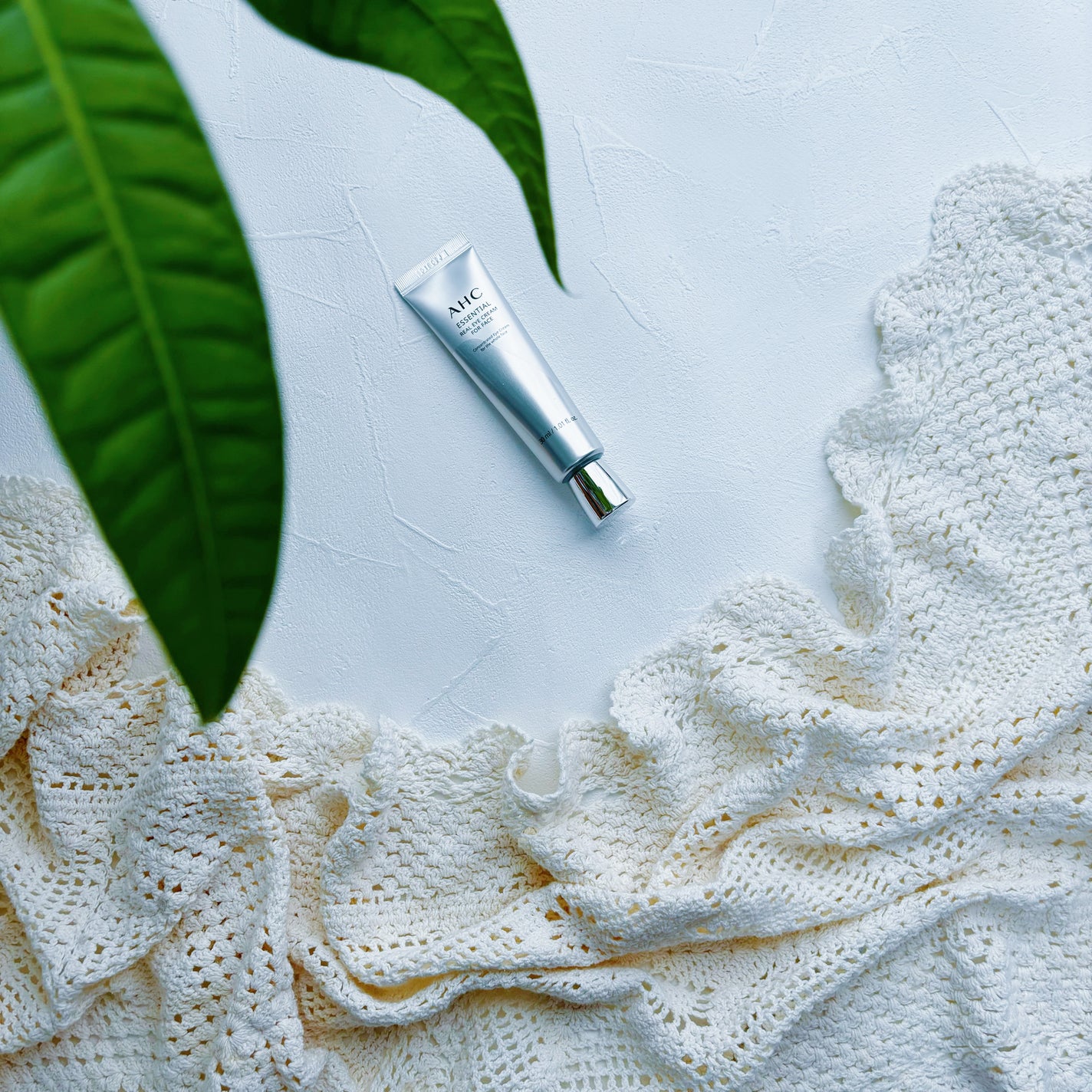 エッセンシャル リアル アイクリーム フォーフェイス/AHC/アイケア・アイクリームを使ったクチコミ(1枚目)