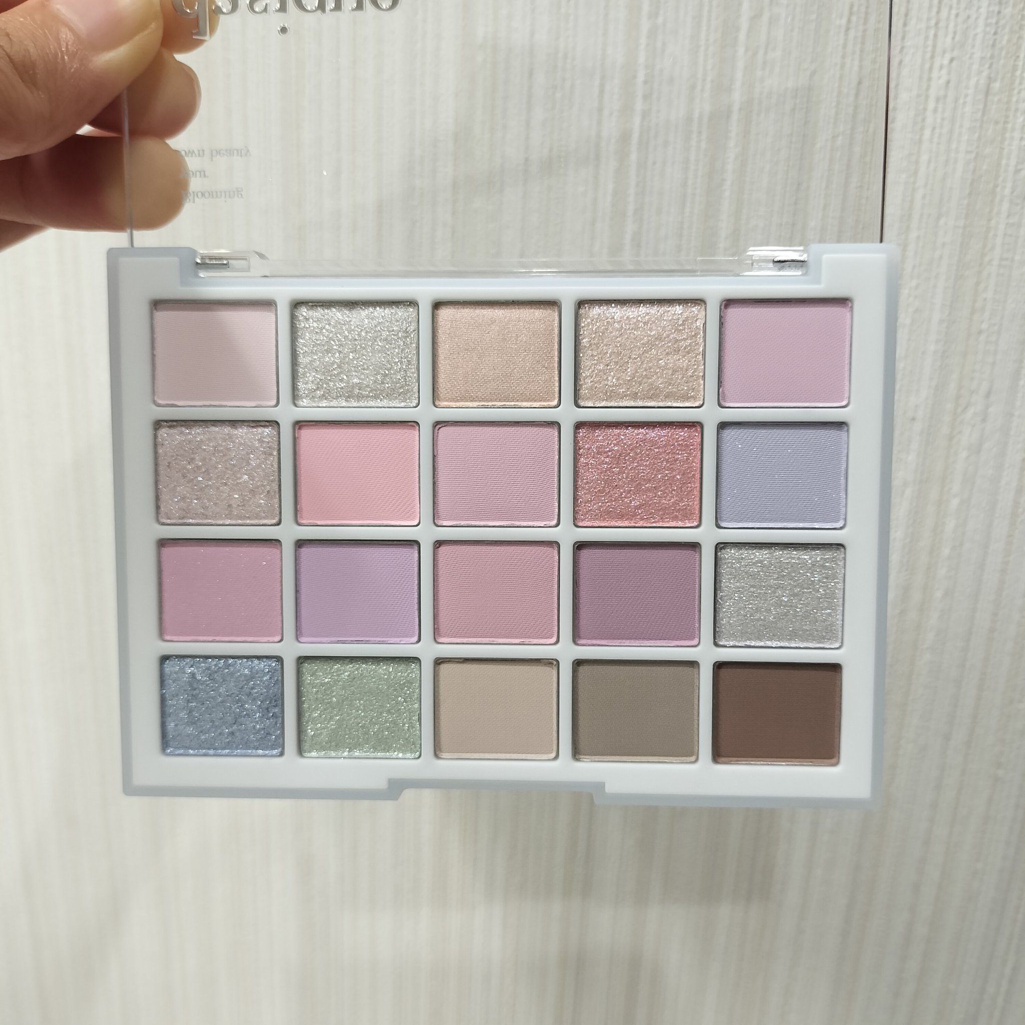 ムードシャドウパレット/dasique/アイシャドウパレットを使ったクチコミ（3枚目）