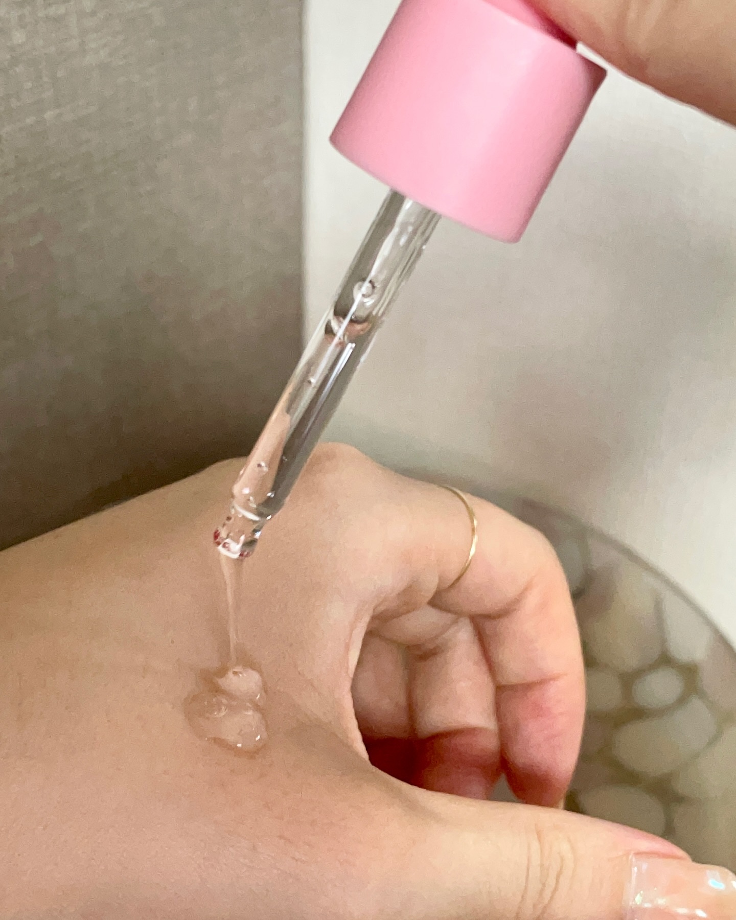 ピンクアロエムチンセラム/APRILSKIN/美容液を使ったクチコミ（3枚目）