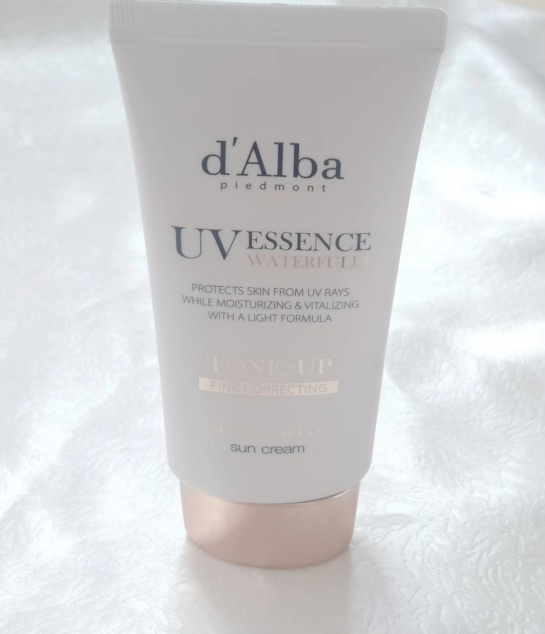 ウォータフルトーンアップサンクリーム/ダルバ/日焼け止めクリームを使ったクチコミ（1枚目）