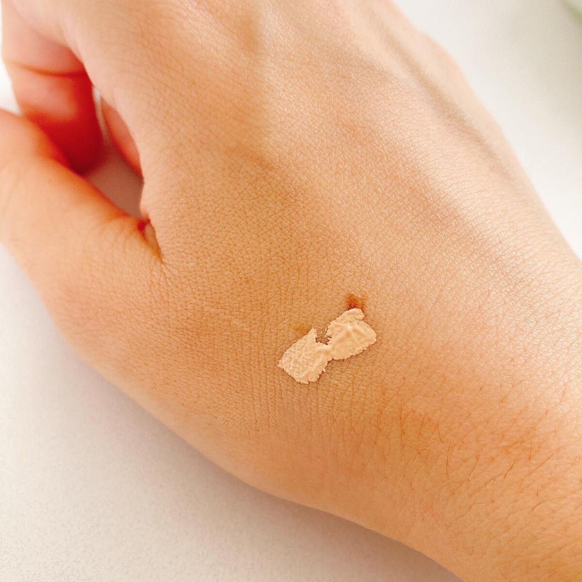 タトゥーウォータープルーフスカーコンシーラー/フォレンコス/リキッドコンシーラーを使ったクチコミ(5枚目)