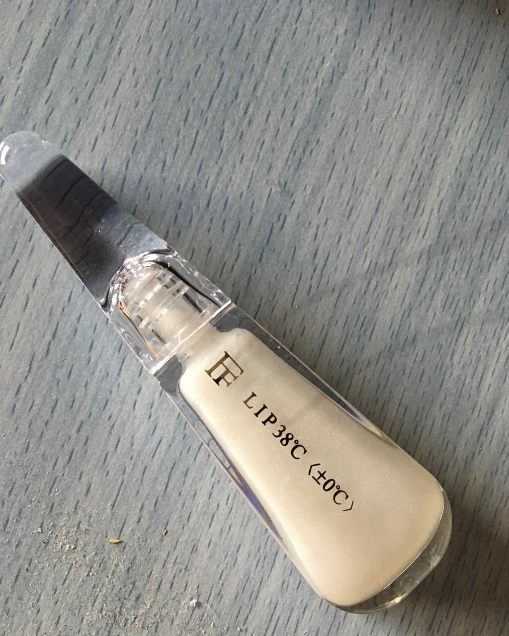 38°C / 99°F リップトリートメント (リップ美容液)/UZU BY FLOWFUSHI/リップケアを使ったクチコミ（1枚目）