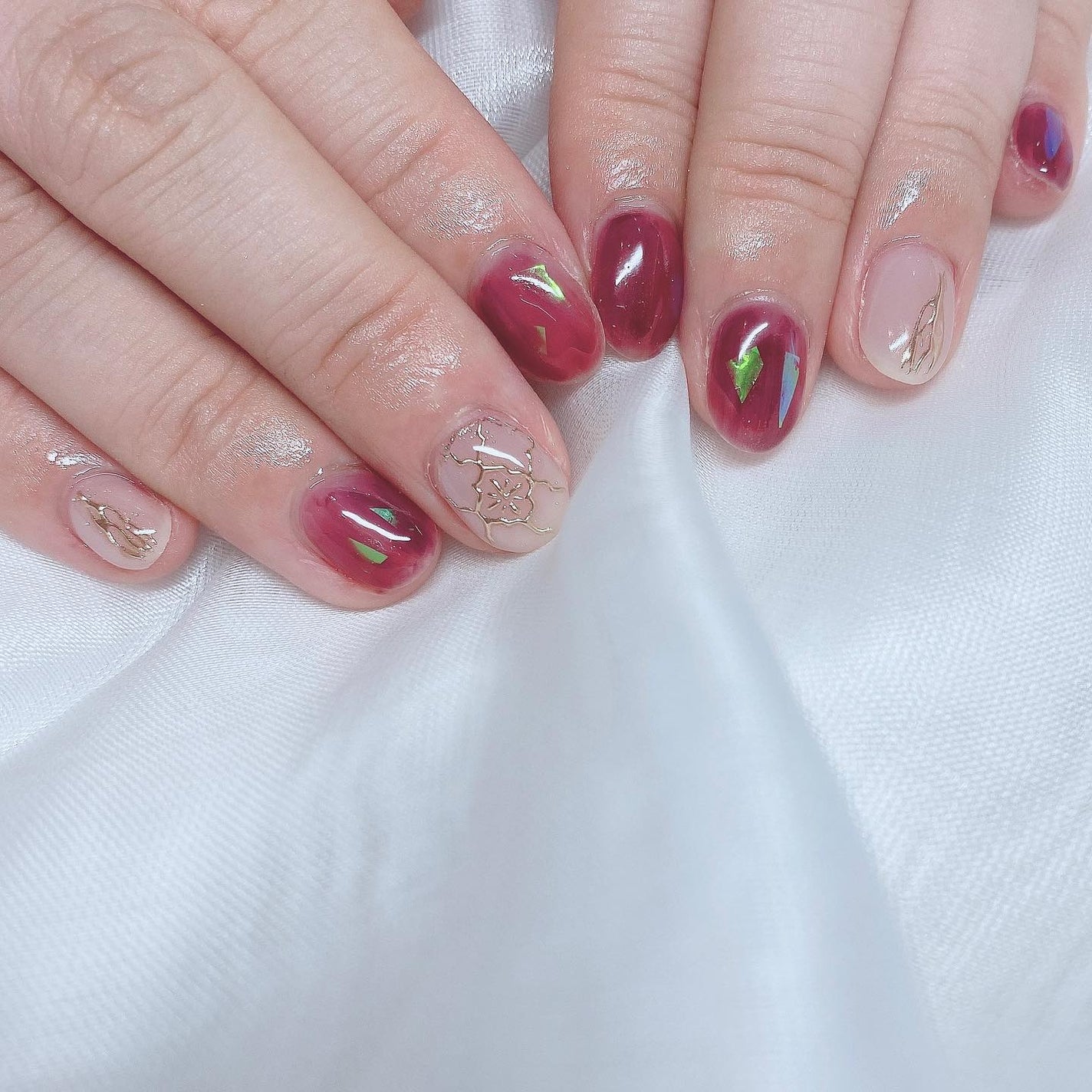 kanna on LIPS 「・・・おまかせパープルニュアンス💜オーロラフィルムとミラーアー..」(2枚目)