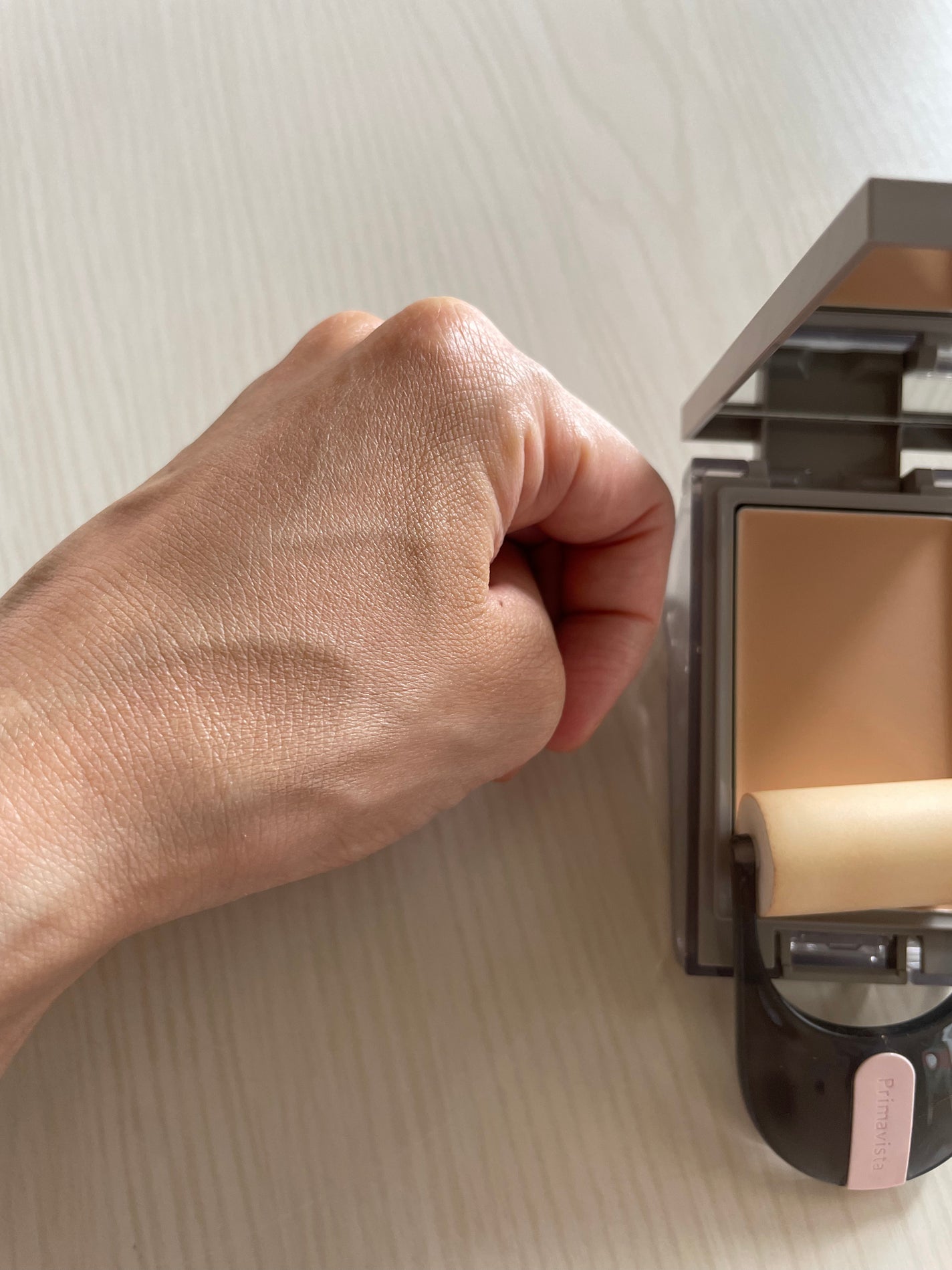 プリマヴィスタ デイトリートメントバーム 〈ローラータイプ〉/プリマヴィスタ/その他ファンデーションを使ったクチコミ(3枚目)