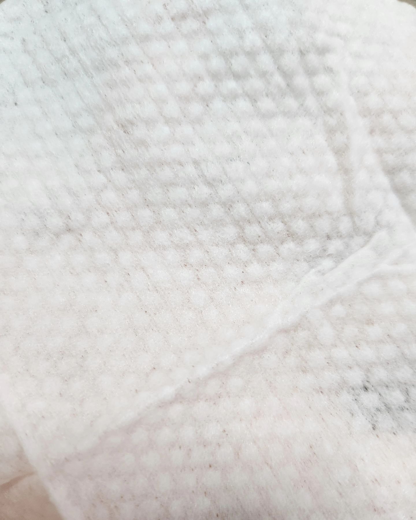 おでかけ用乾かない手口ふき/AIRFRIC/ティッシュを使ったクチコミ（3枚目）