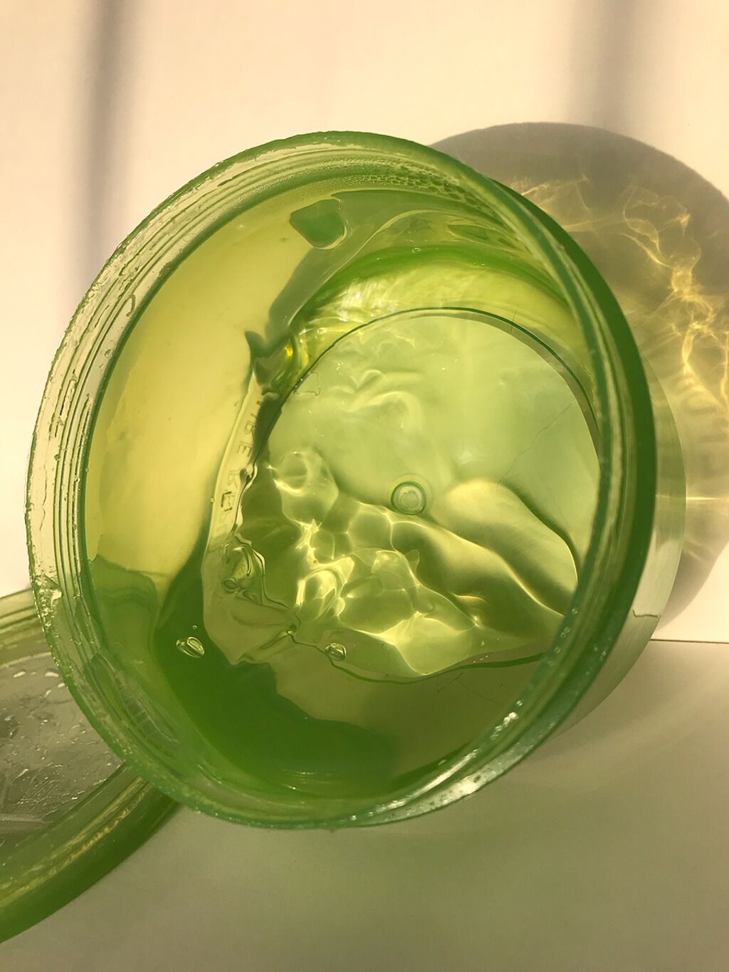 マイルド&モイスチャーアロエジェル/ネイチャーリパブリック/ボディローションを使ったクチコミ(2枚目)