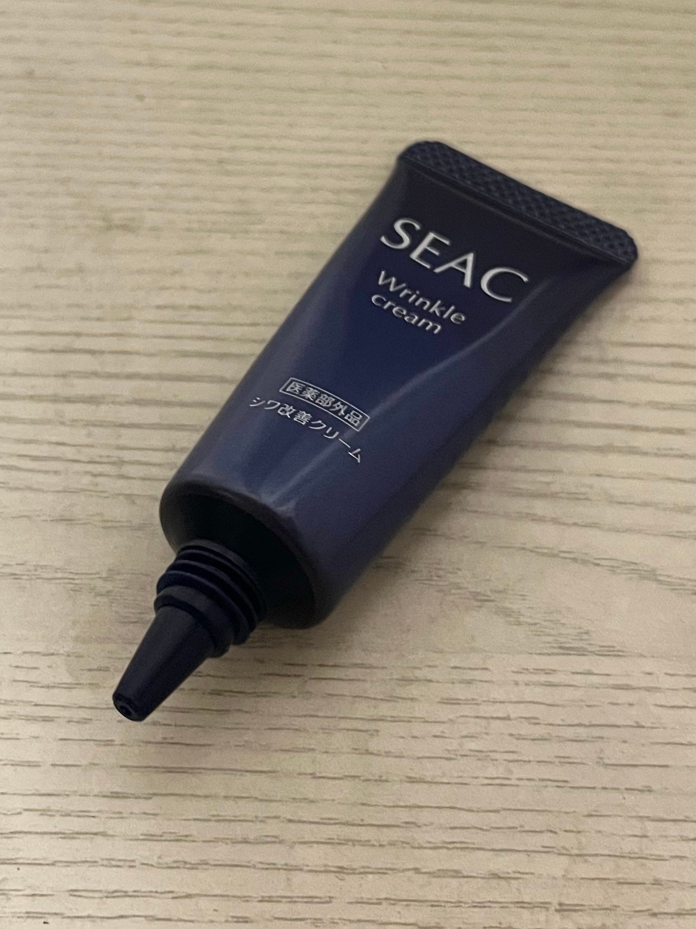 シワ改善クリームプレミアム/SEAC/アイケア・アイクリームを使ったクチコミ(3枚目)