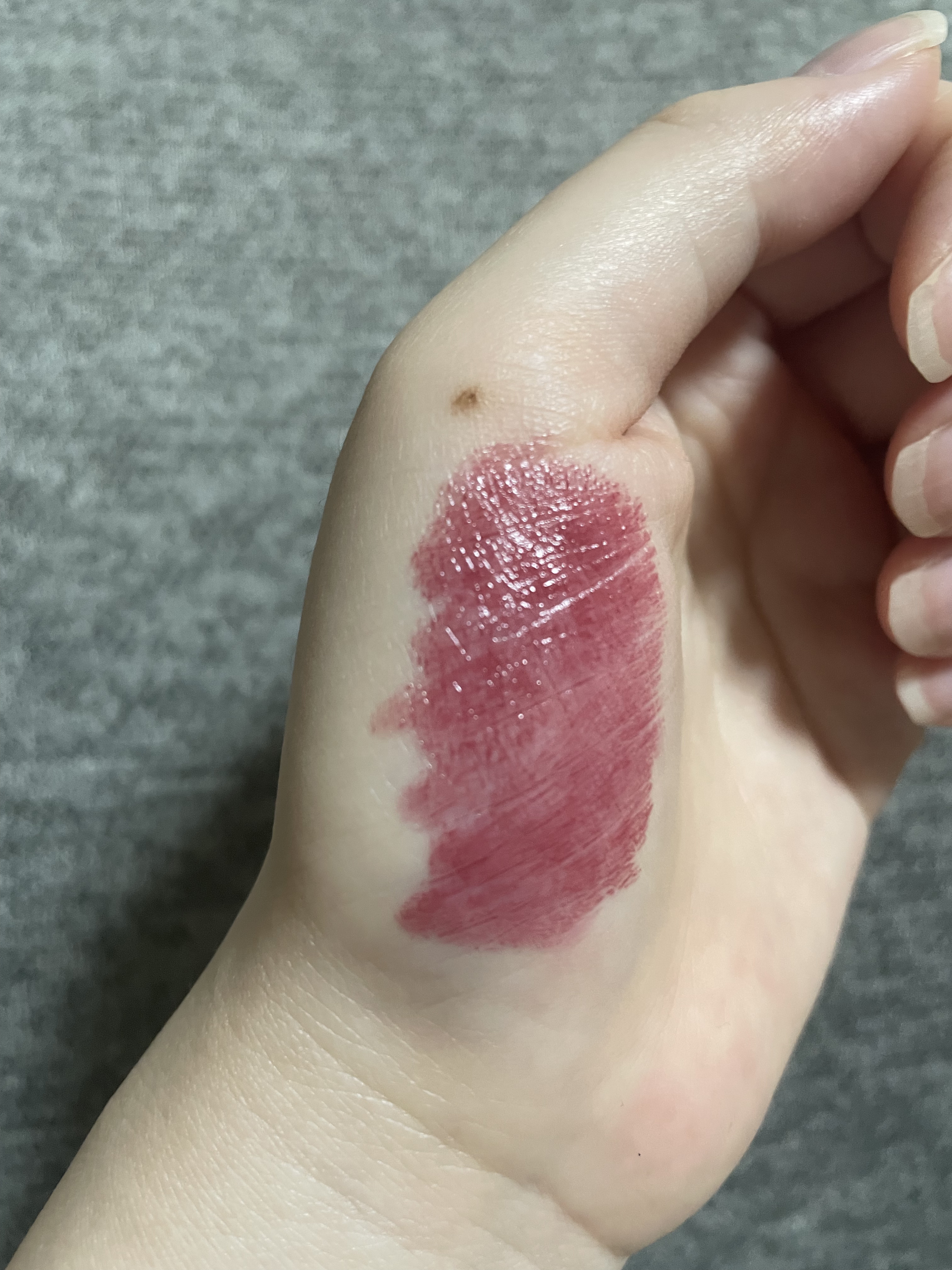 ネンマクフェイク ルージュ RO650 チェリーの自惚れ/Visée/口紅を使ったクチコミ（2枚目）