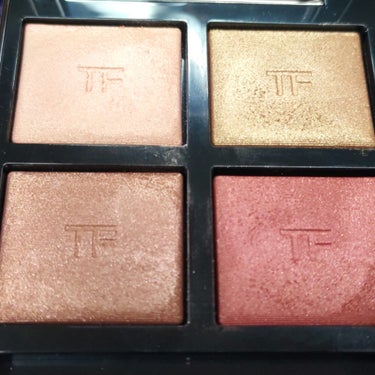 アイ カラー クォード/TOM FORD BEAUTY/アイシャドウパレットを使ったクチコミ（1枚目）