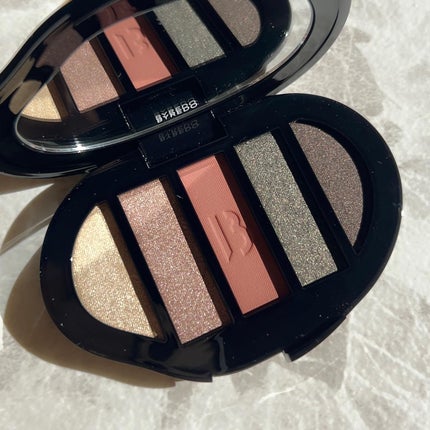 Eyeshadow 5 Colour Compacts/BYREDO/アイシャドウパレットを使ったクチコミ(3枚目)