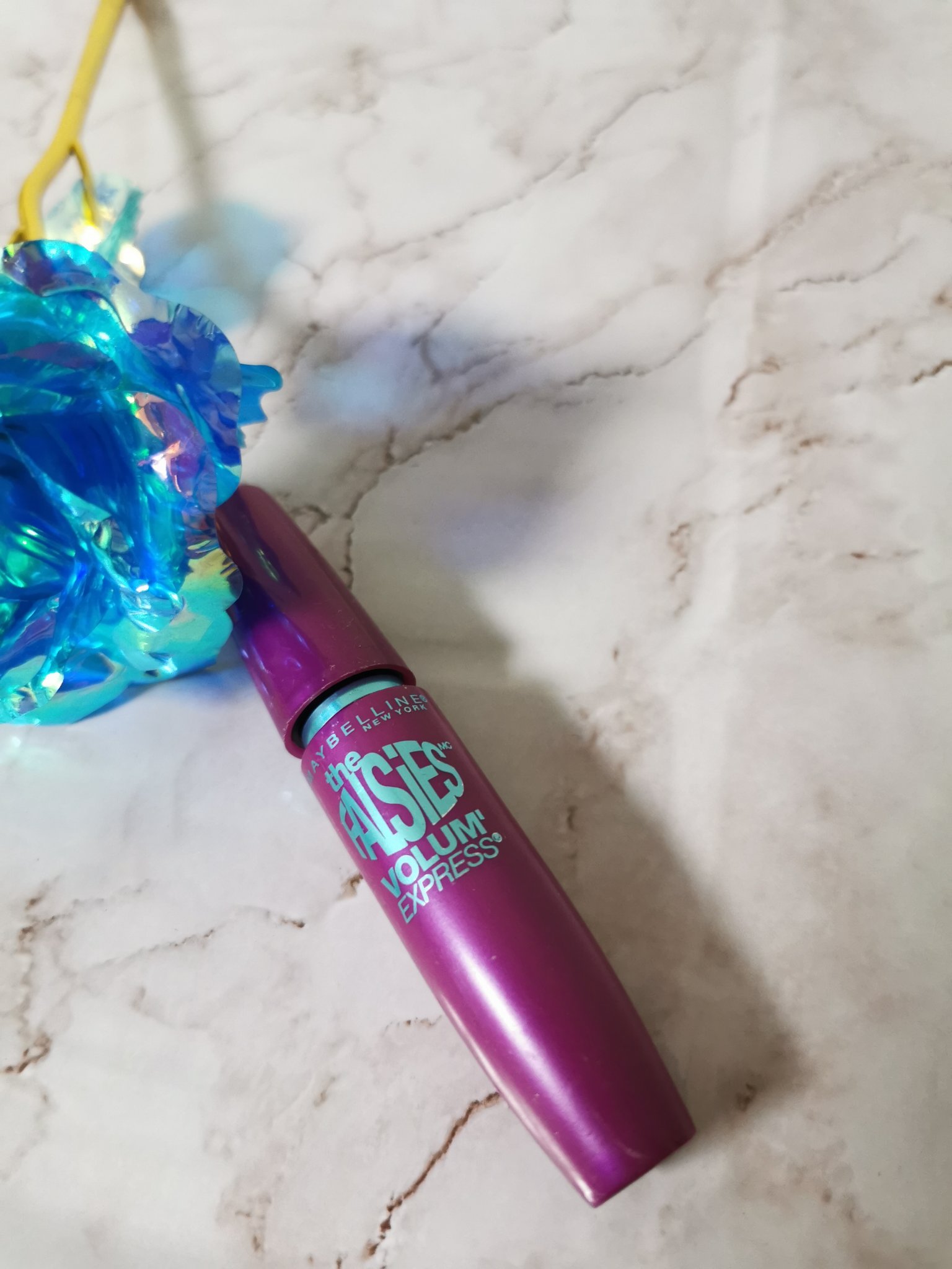 the FALSiES VOLUM EXPRESS /MAYBELLINE NEW YORK/マスカラを使ったクチコミ（1枚目）