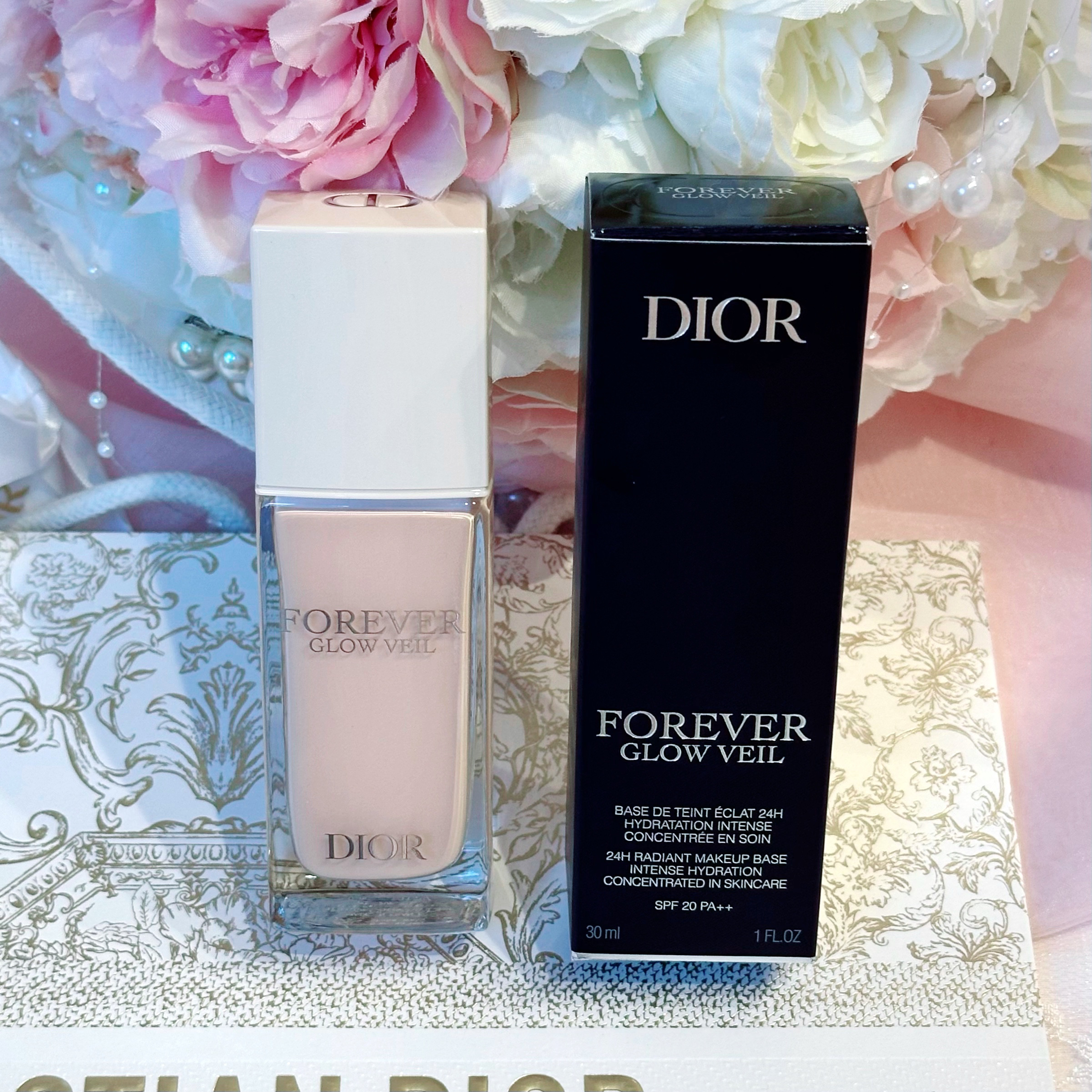 
.・*・.・*・.・*・.・*・. .・*・.・*・.・*・.
 ︎︎

Dior ♡ スキンフォーエヴァーグロウヴェール

 ︎︎
.・*・.・*・.・*・.・*・. .・*・.・*・.・*・.

伸びが良くて薄く伸ばせるけど
