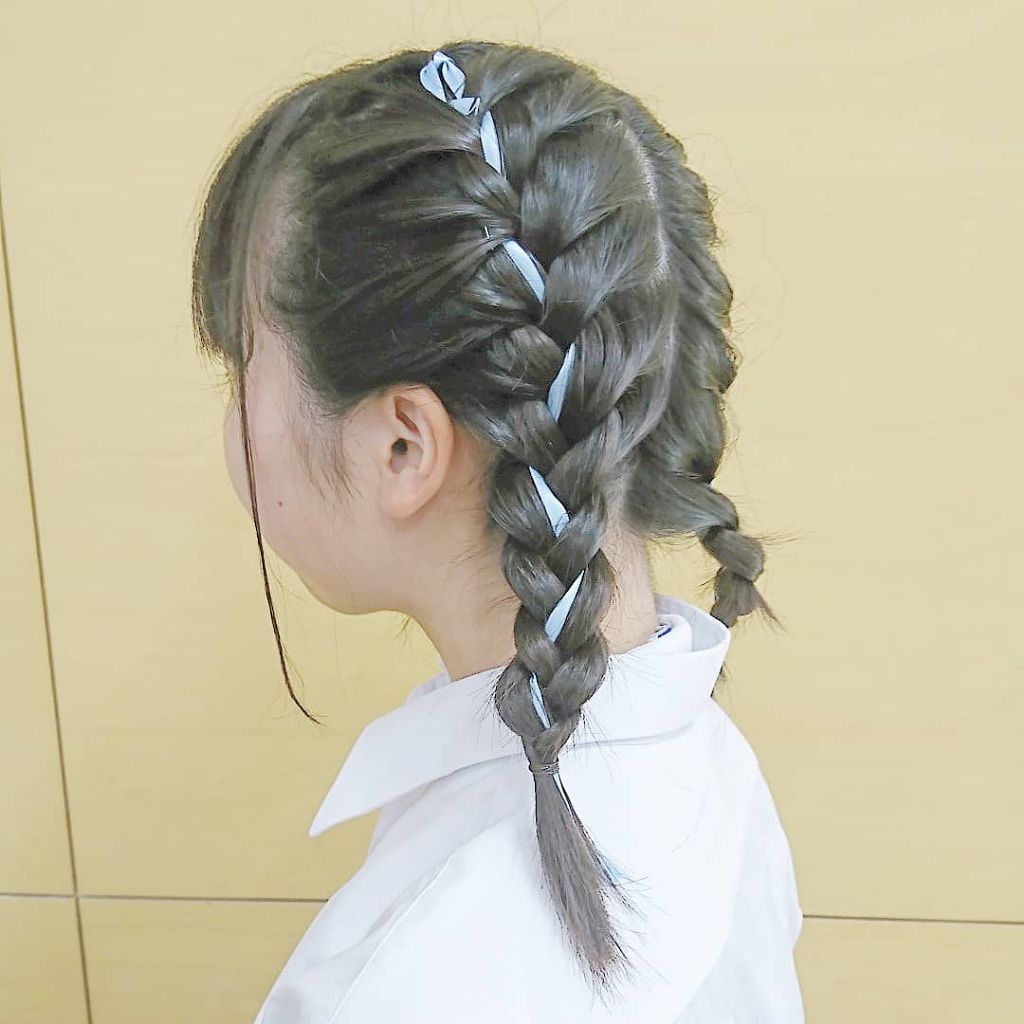 coral_rouge_08g on LIPS 「こんにちは!☺️毎日学校にヘアアレンジをしていく高校3年生のめ..」(3枚目)