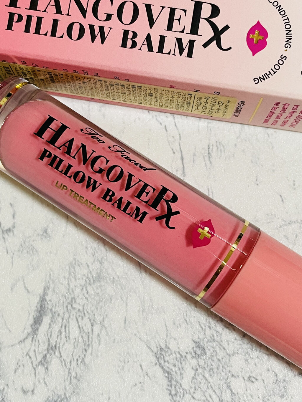 ～トゥー フェイスド ハングオーバー～ ピロー バーム リップ トリートメント/Too Faced/リップ美容液を使ったクチコミ（2枚目）