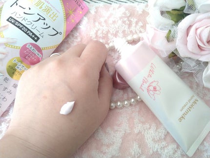 モイストメイク ハンドクリーム/近江兄弟社/その他スキンケアを使ったクチコミ(4枚目)