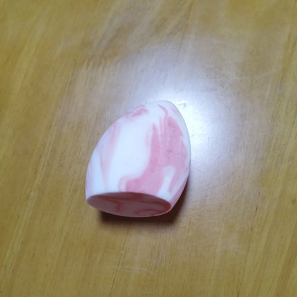 リキッドファンデーションスポンジ(ホイップ型)/DAISO/パフ・スポンジを使ったクチコミ(4枚目)