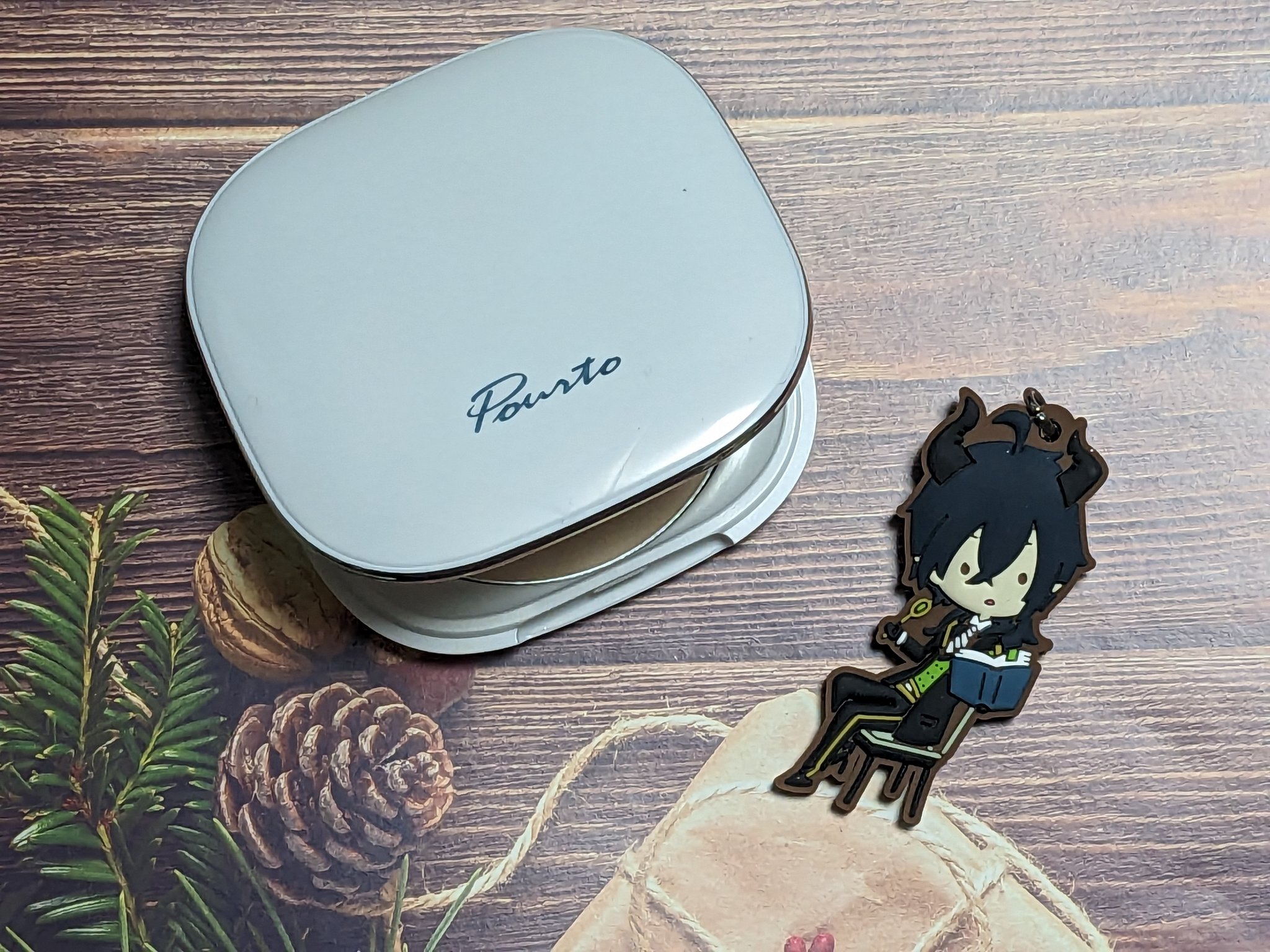 ポルトA プレストパウダーのクチコミ「ポルトA、ポルトA
君はどうしてそんなに安価で品質最高なのに地味なんだ
ポルトA、ポルトA
君.....」（1枚目）