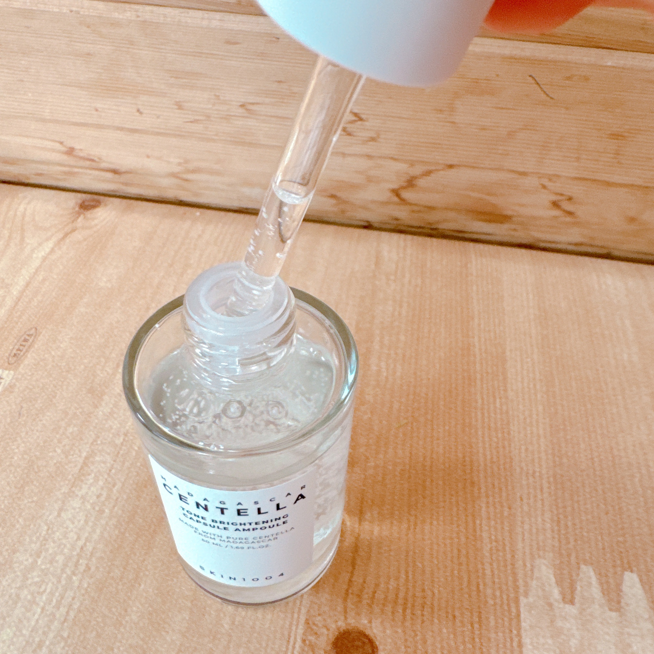 トーンブライトニング カプセルアンプル/SKIN1004/美容液を使ったクチコミ（2枚目）