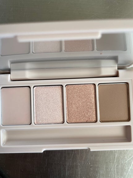 プランクトン on LIPS 「#fujiko(フジコ)アイシャドウ全くまぶたの上で発色しない..」(3枚目)