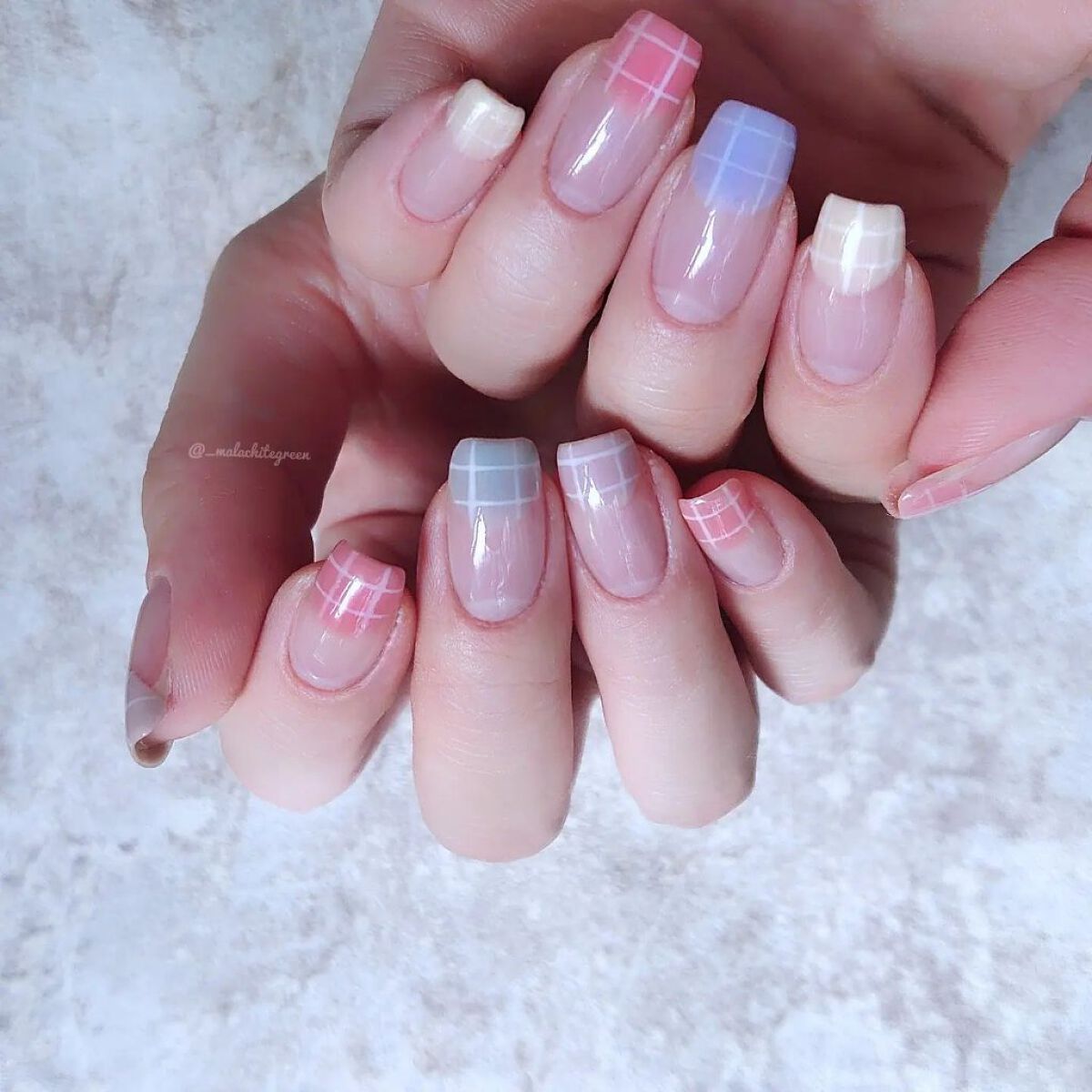 ピールオフジェル/APRE/ジェルネイルを使ったクチコミ（2枚目）