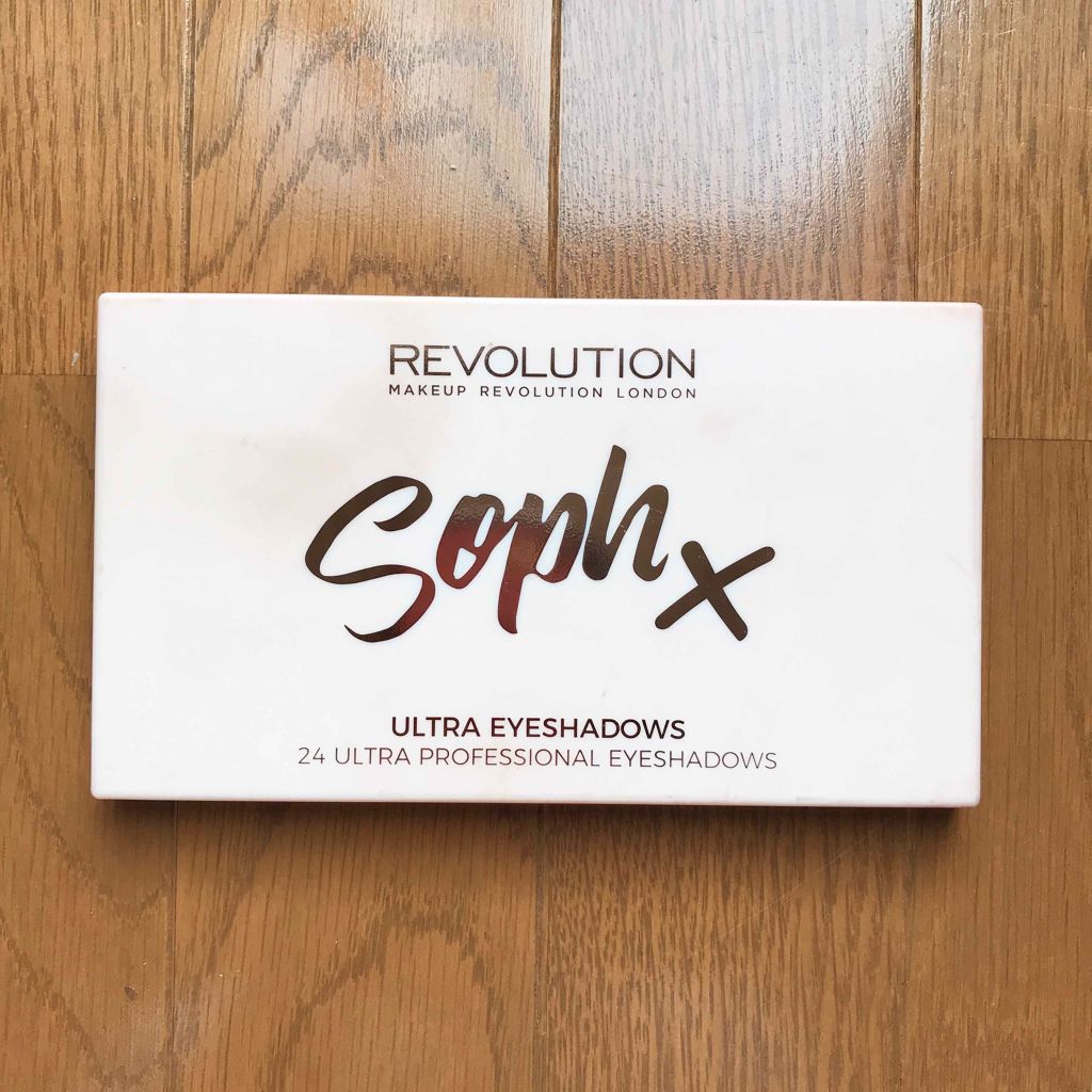 Revolution Soph Eyeshadow Palette/MAKEUP REVOLUTION/アイシャドウパレットを使ったクチコミ(3枚目)