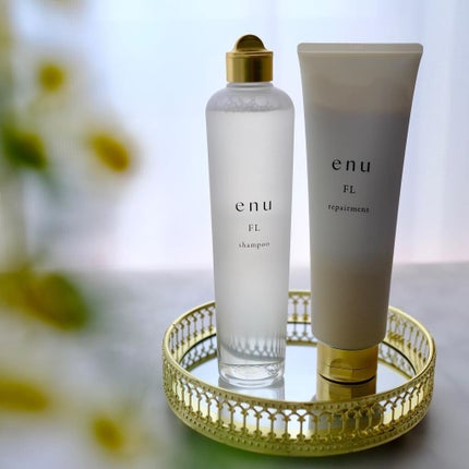 enu シャンプー FLのクチコミ「髪の悩み別に5種類ある中から
ボリュームが出にくい髪用の
enu FLを使ってみました。
パ.....」(1枚目)