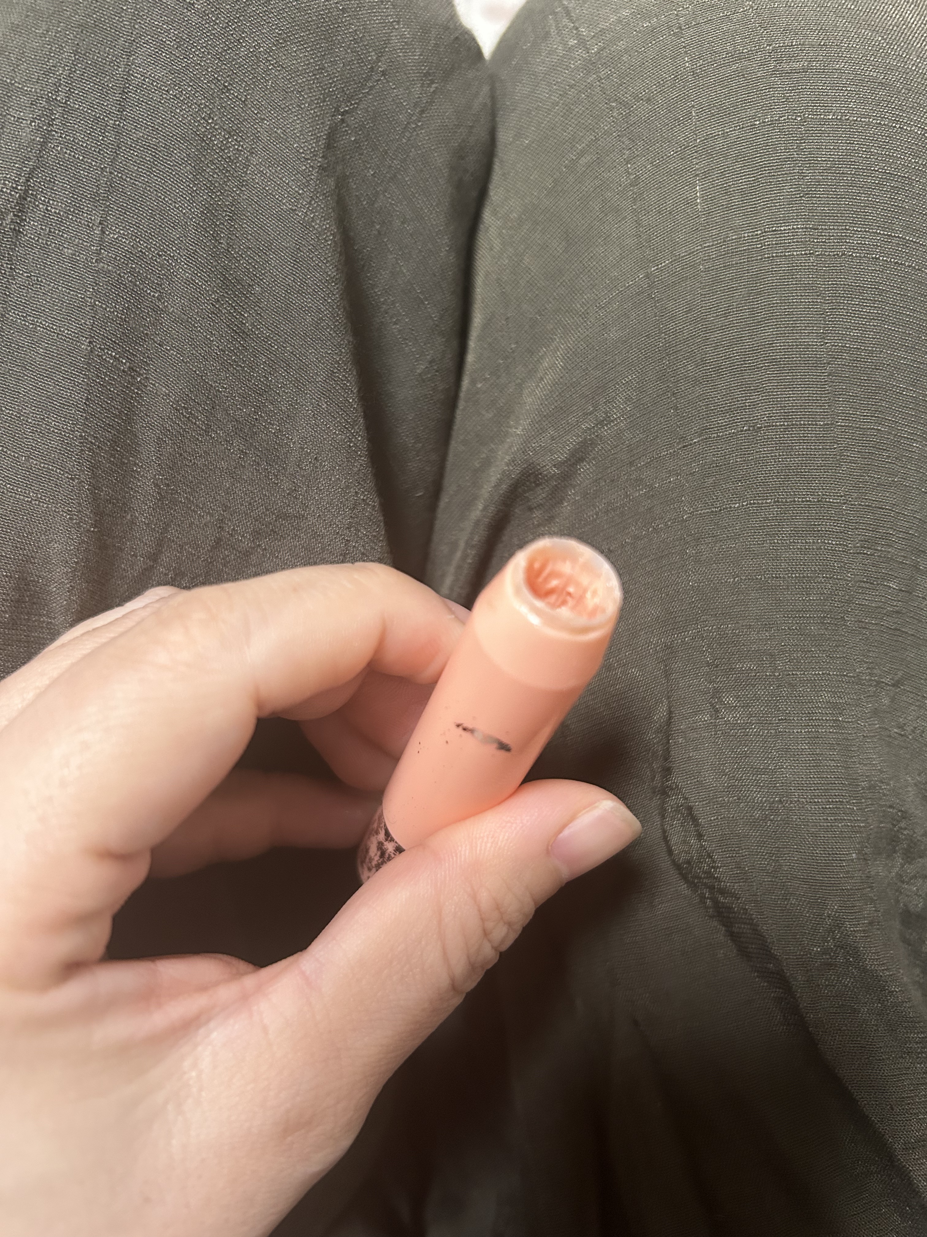 レブロン キス シュガー スクラブ 116 ピーチ/REVLON/リップスクラブを使ったクチコミ（2枚目）