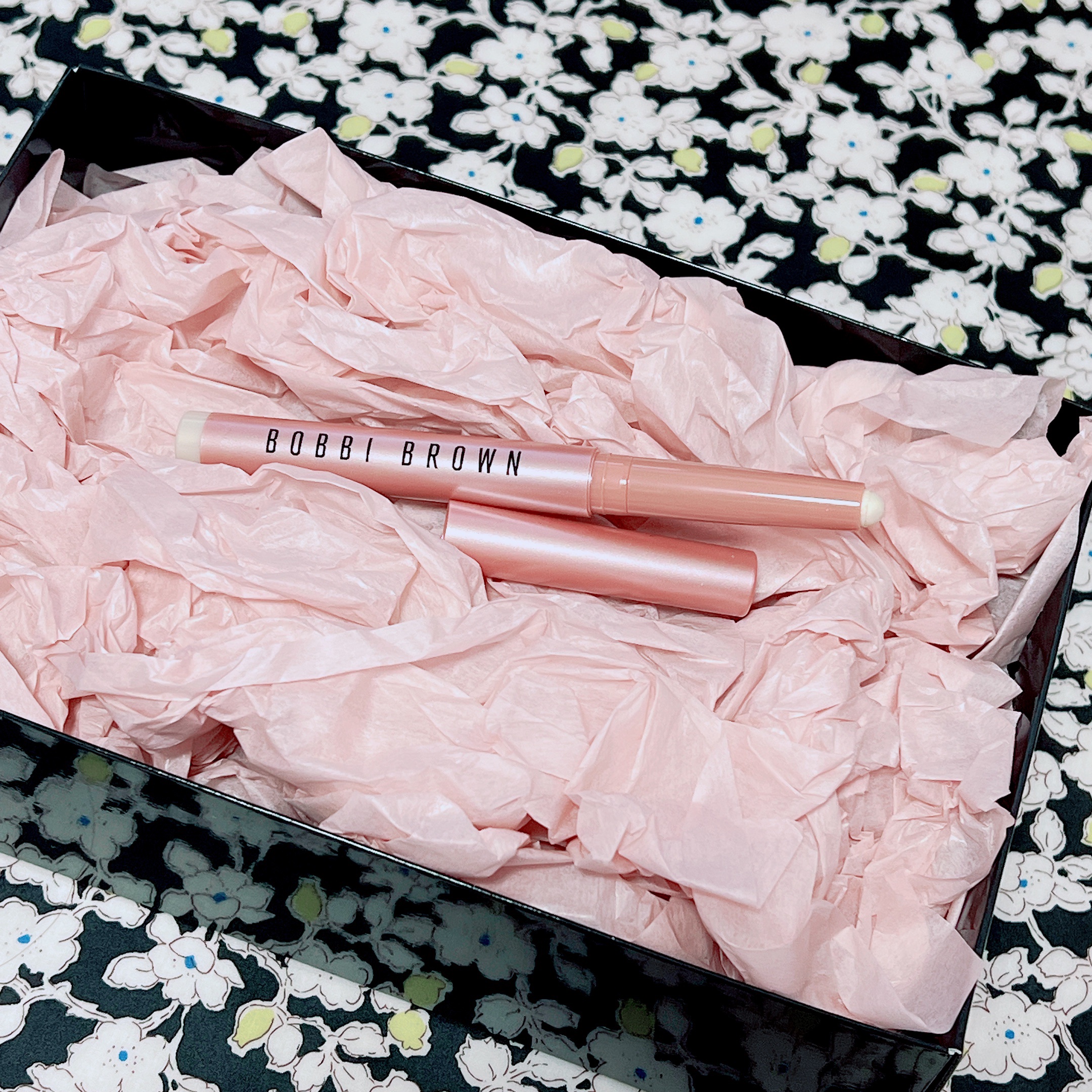 ロングウェア クリーム シャドウ スティック #L46 オパール（限定復刻）/BOBBI BROWN/スティックアイシャドウを使ったクチコミ（3枚目）