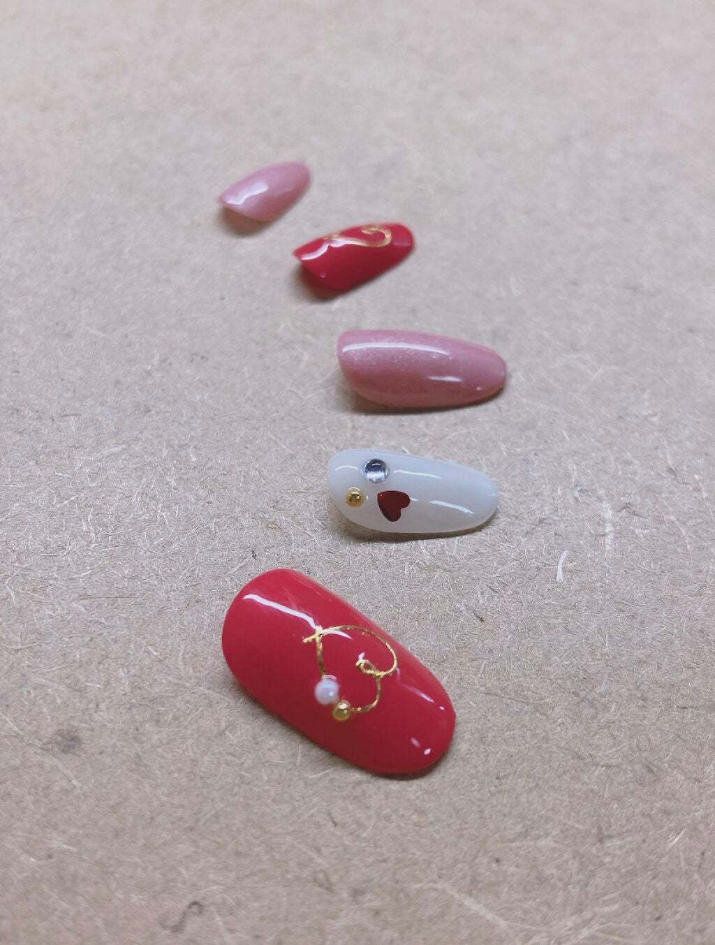 カラフルネイルズ/キャンメイク/マニキュアを使ったクチコミ(2枚目)