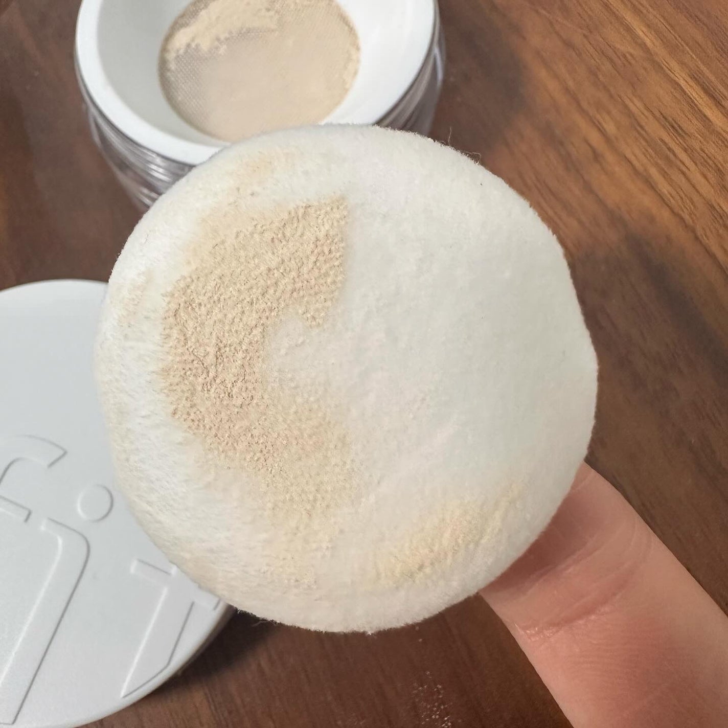 トランスルーセントセットフィニッシングパウダー/TFIT/ルースパウダーを使ったクチコミ(8枚目)