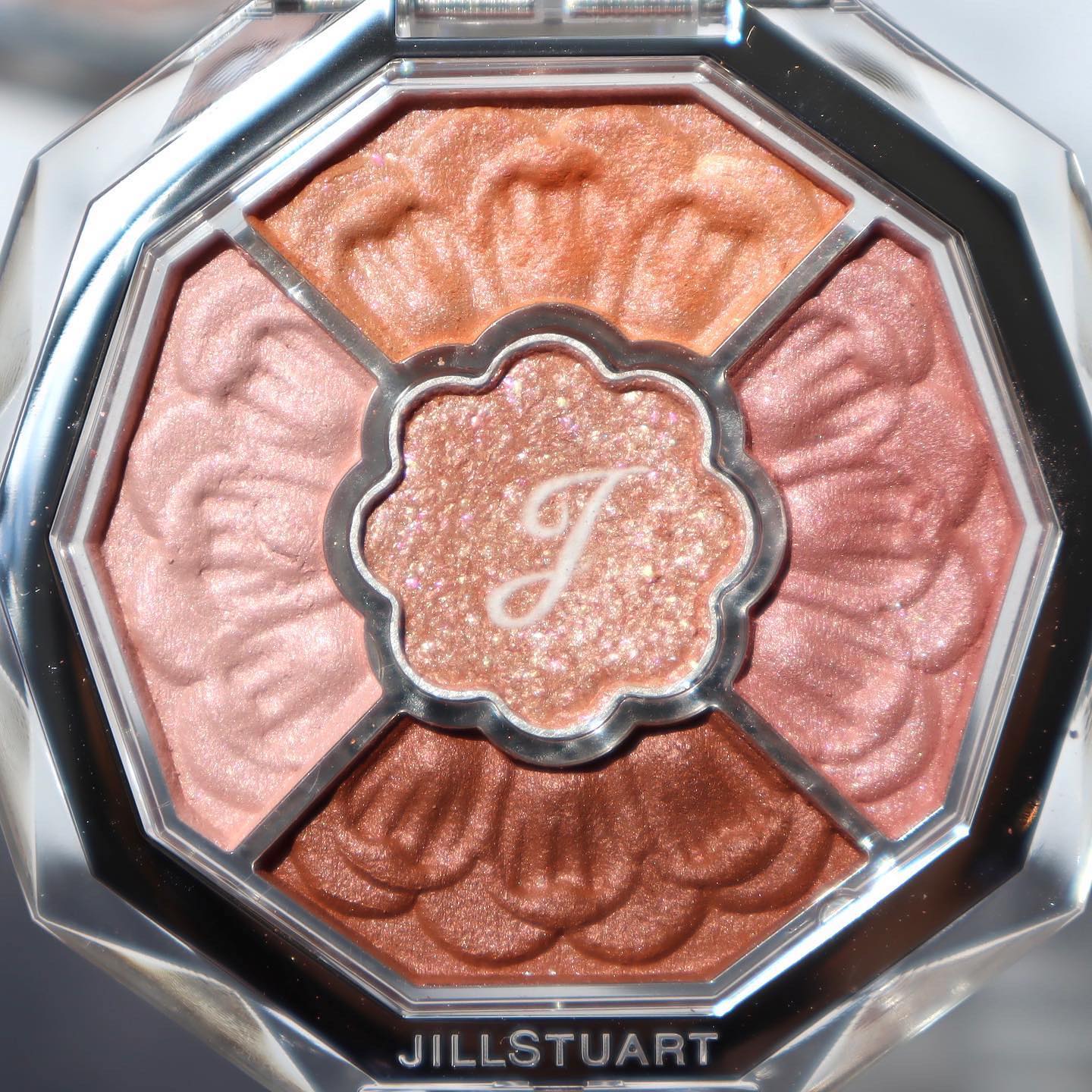 ジルスチュアート ブルームクチュール アイズ　ジュエルドブーケ/JILL STUART/アイシャドウパレットを使ったクチコミ（3枚目）