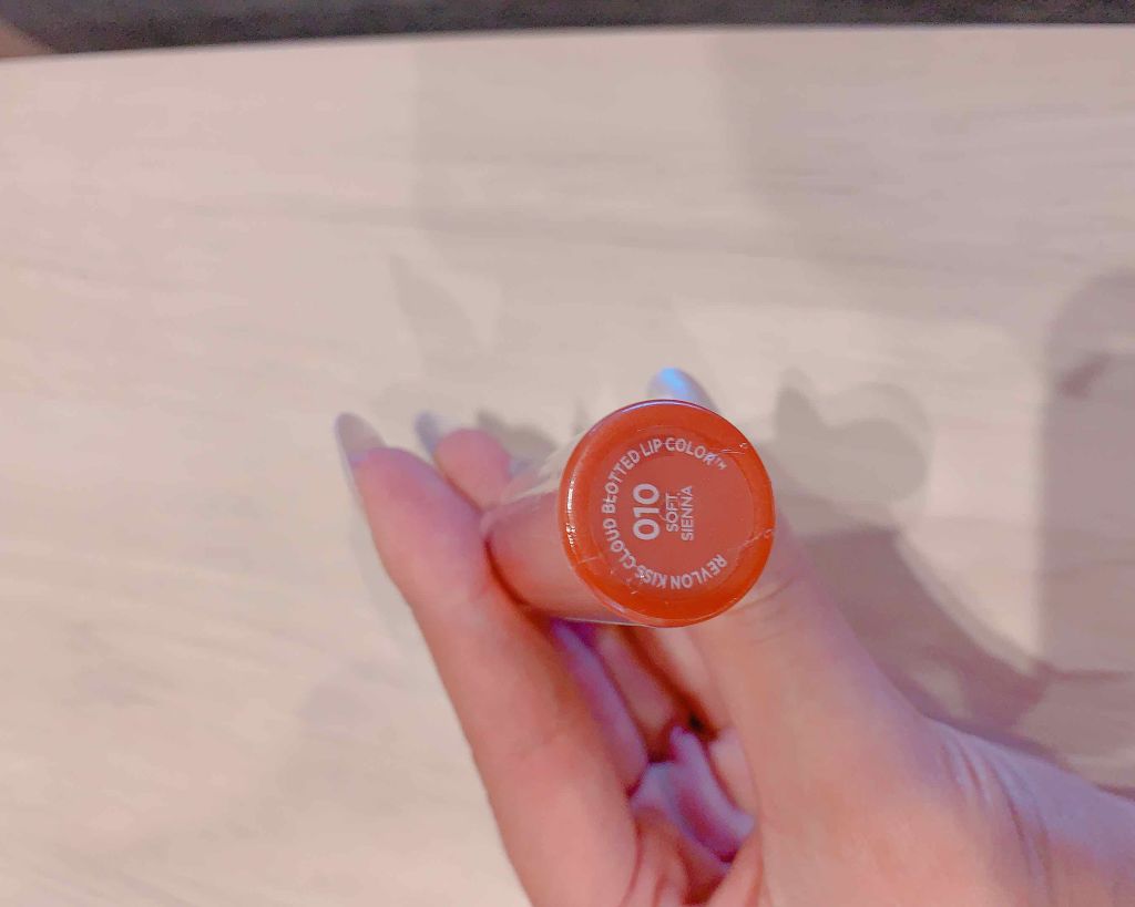 キス クラウド ブロッテッド リップ カラー/REVLON/口紅を使ったクチコミ（2枚目）