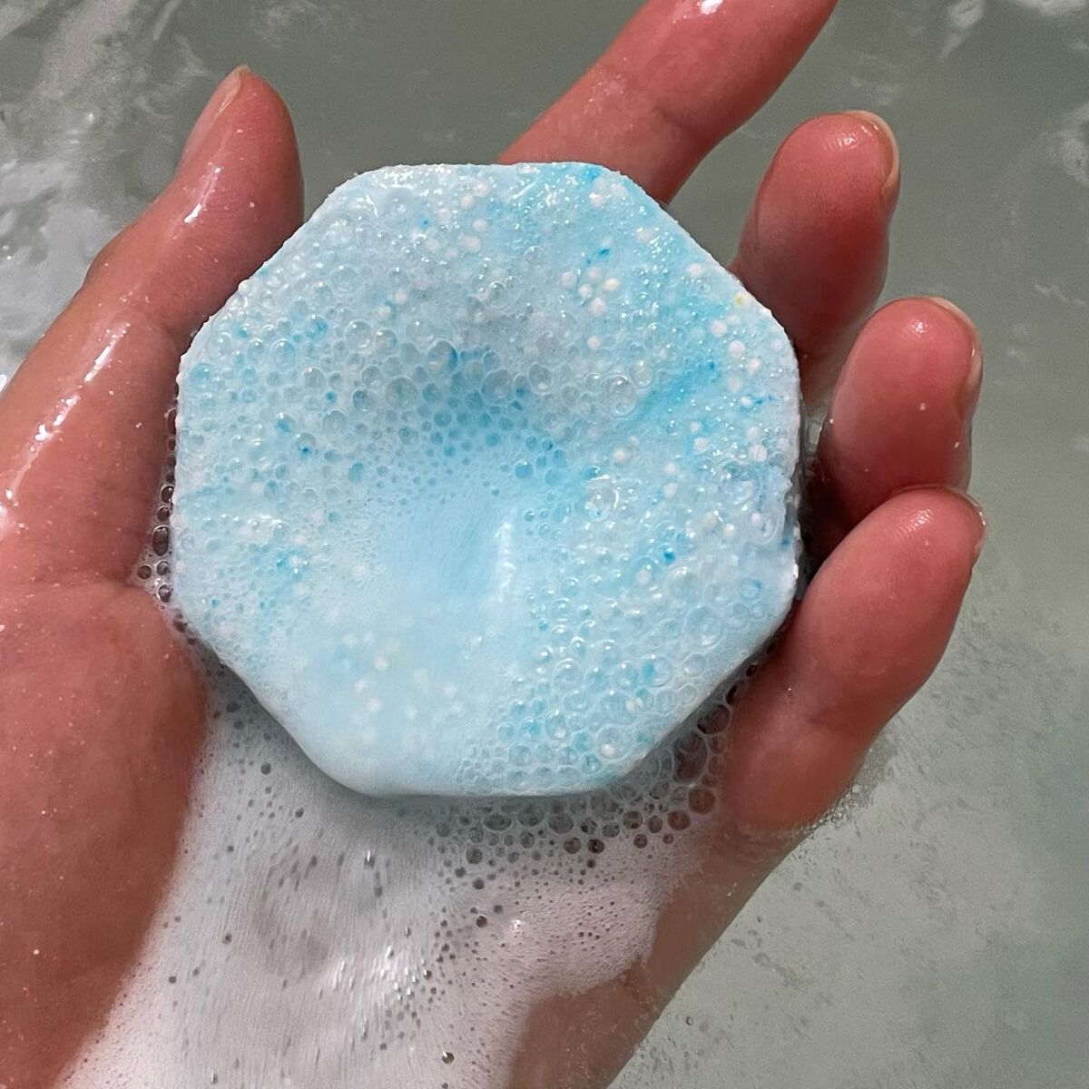 モンスターバブル ゆるんとジャグジー気分/バブ/炭酸系入浴剤を使ったクチコミ（2枚目）