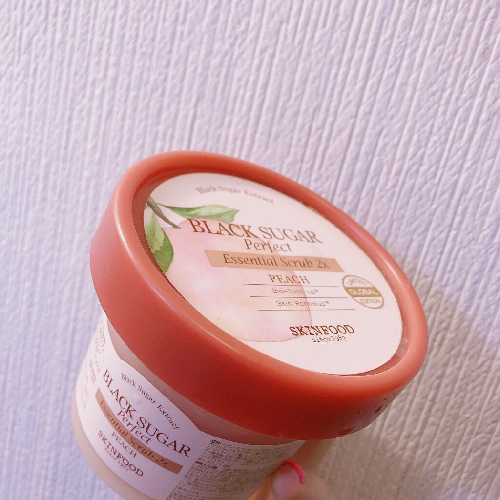 momo on LIPS 「もうこれは4年間愛用!!!!スキンフードのフェイススクラブ最高..」(2枚目)