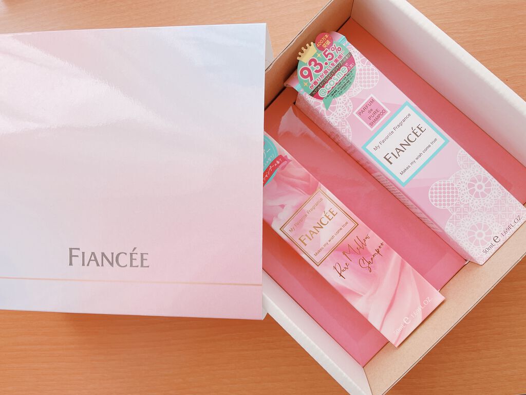 ボディミスト ピュアシャンプーの香り【パッケージリニューアル】/フィアンセ/香水(レディース)を使ったクチコミ（1枚目）