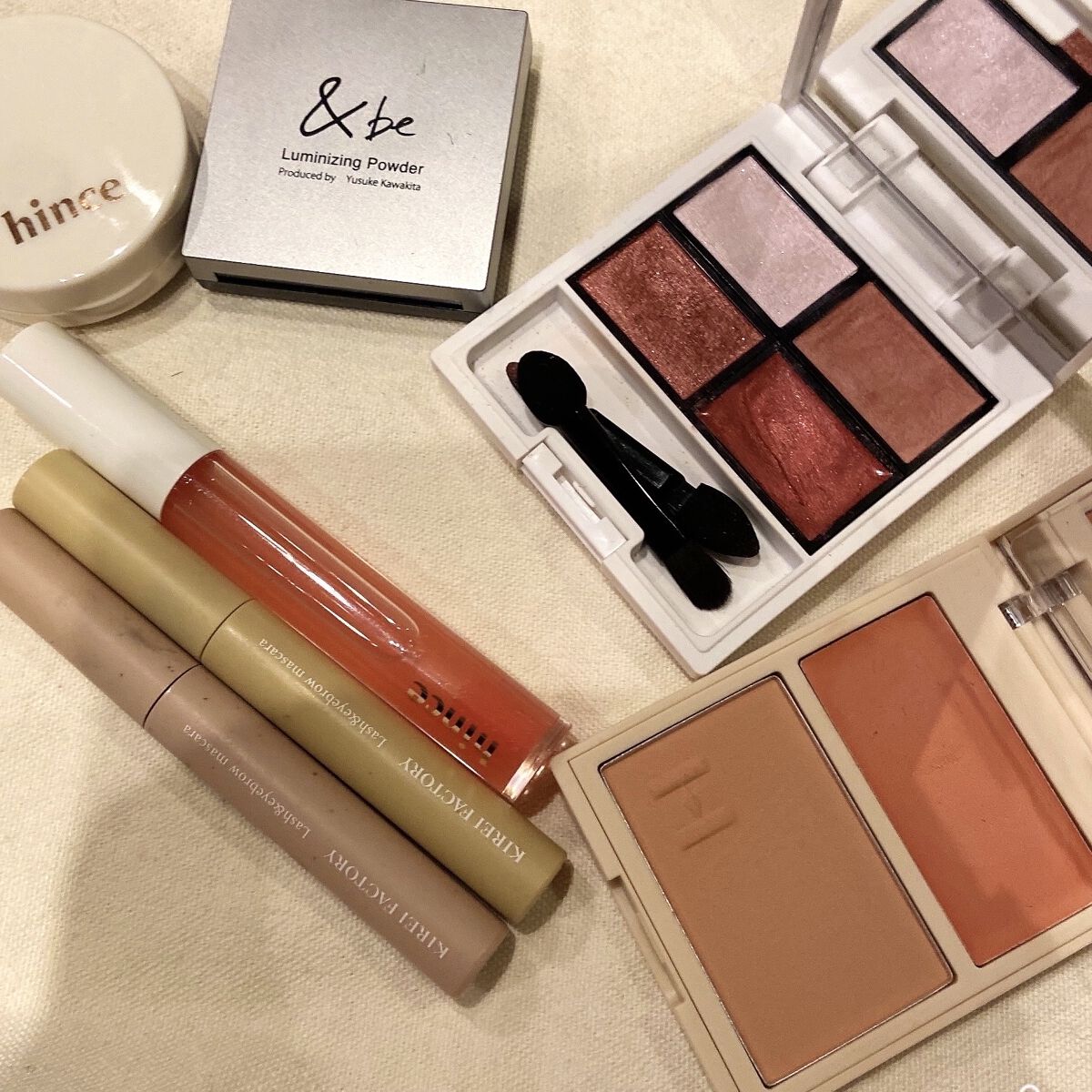 ムードインハンサージェルグロス [G002]ベアーマインド/hince/リップグロスを使ったクチコミ（1枚目）