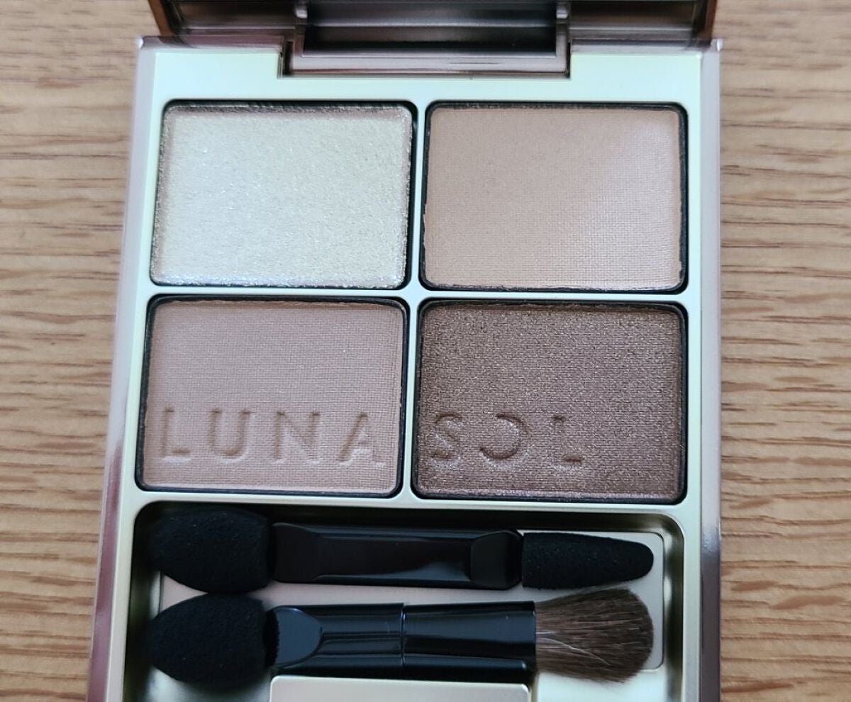 シルキースフレアイズ/キャンメイク/アイシャドウパレットを使ったクチコミ(2枚目)