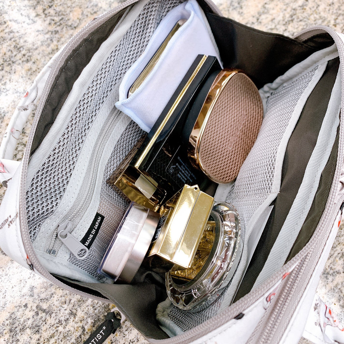 あずみ♡投稿ある方インスタもフォロバ♡ on LIPS 「旅するコスメ🌺コスメはできるだけコンパクトにしたくて日焼け止め..」(3枚目)